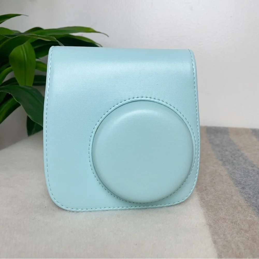 Fujifilm Instax Mini 9 Case & Strap Light Blue